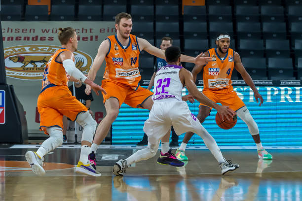 强获得了显 强获得了显