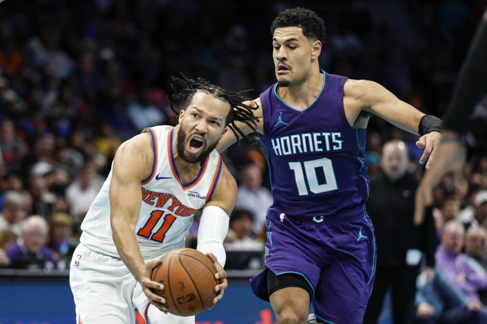 随着冰球运 随着冰球运